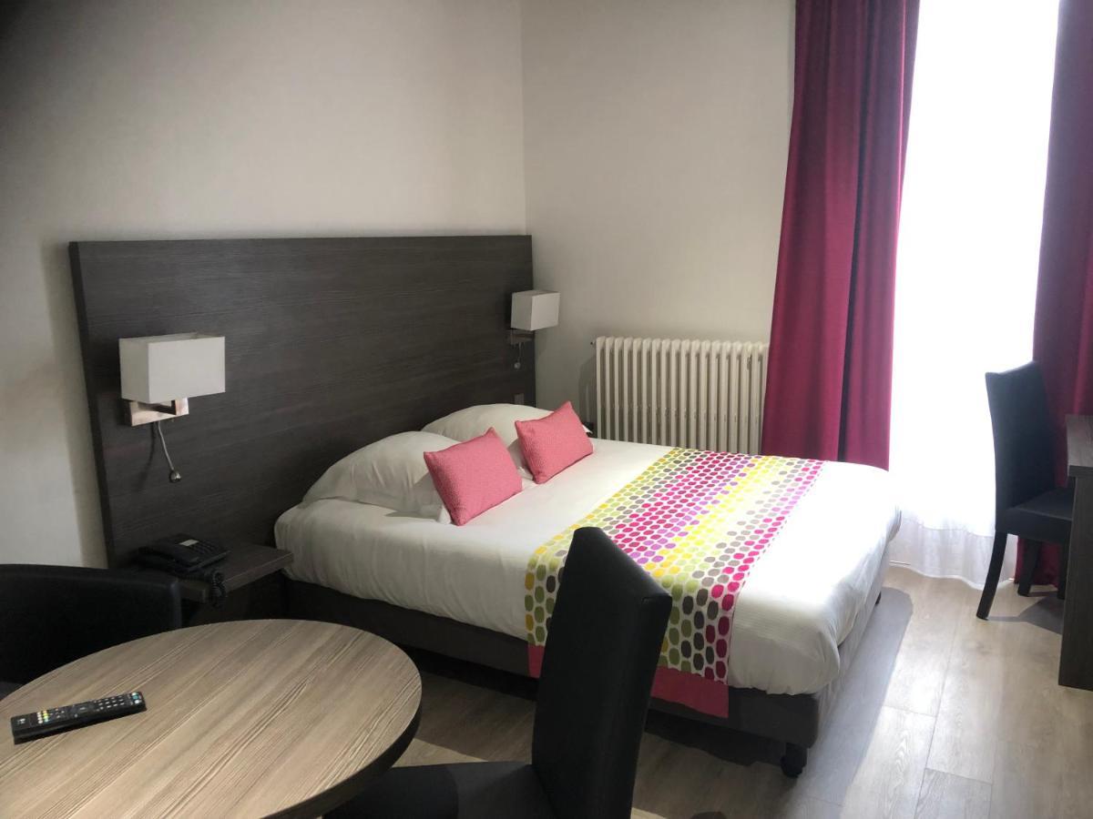 Hotel Montespan Bourbon-l'Archambault Ngoại thất bức ảnh