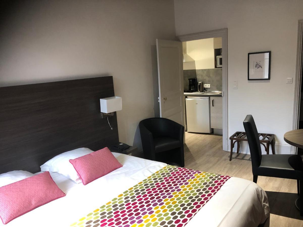 Hotel Montespan Bourbon-l'Archambault Ngoại thất bức ảnh