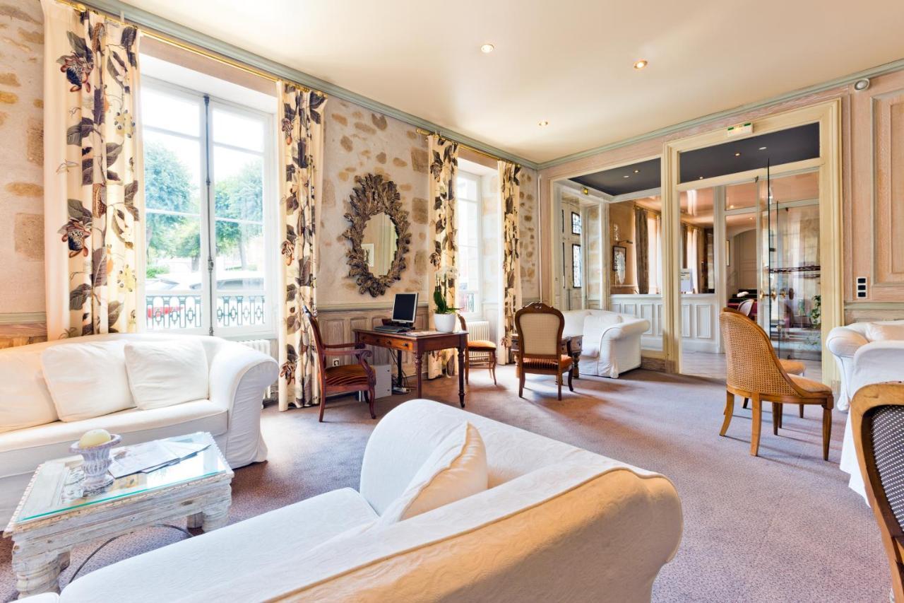 Hotel Montespan Bourbon-l'Archambault Ngoại thất bức ảnh